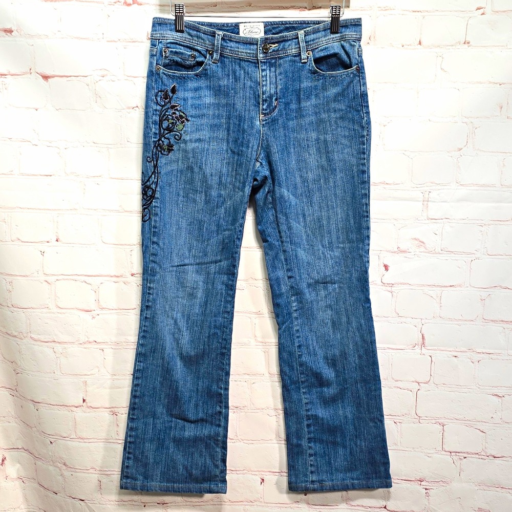 White House Black Market Blanc Blue Medium Wash Bootcut Embroidered Floral 6